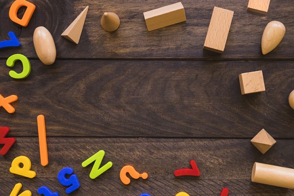 Geometric and character border feature Geometric and character border feature