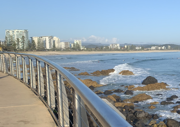 square image changing times image of beach at Coolongatta